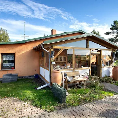 Semesterbostad Haus Zur Sonnenblume Bugewitz